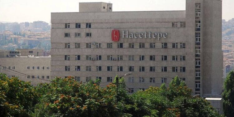 Hacettepe Üniversitesinde yemekhane ücretine yüzde 76 zam