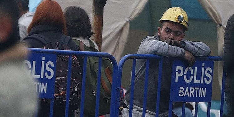 43 işçinin katledildiği maden ocağında havalandırmanın yetersiz olduğu 1 buçuk yıl önce tespit edilmiş