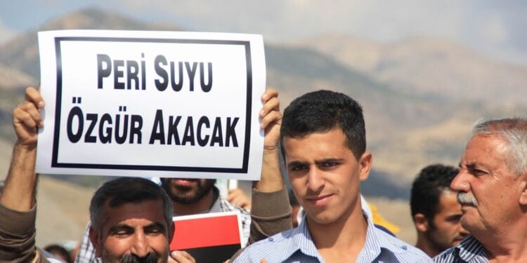 Limak Holding’e direnen Peri köylülerine ceza yağdı