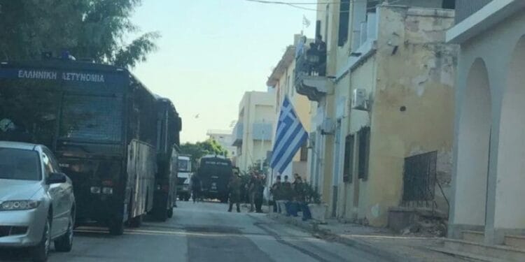 Yunanistan'da NATO Zirvesi öncesi Lavrion kampı boşaltıldı