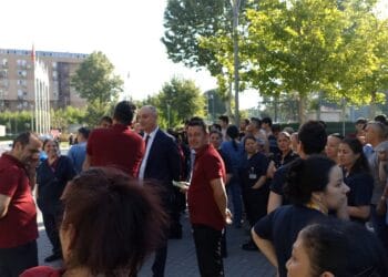Koç Üniversitesi Hastanesi işçileri iş bıraktı