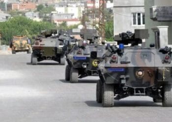 Şırnak'ta zırhlı polis aracının çarptığı 12 yaşındaki çocuk ağır yaralandı