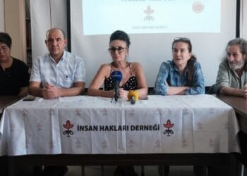 İHD 2022 raporu: Bin 452 kişi gözaltında kötü muamele gördü