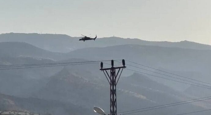 Şırnak'ta Ormaniçi köyünün çevresi bombalanıyor