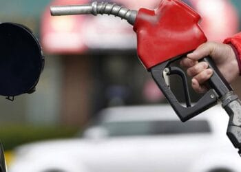Motorinin litre fiyatı 40 TL'ye çıktı: Benzine de zam bekleniyor