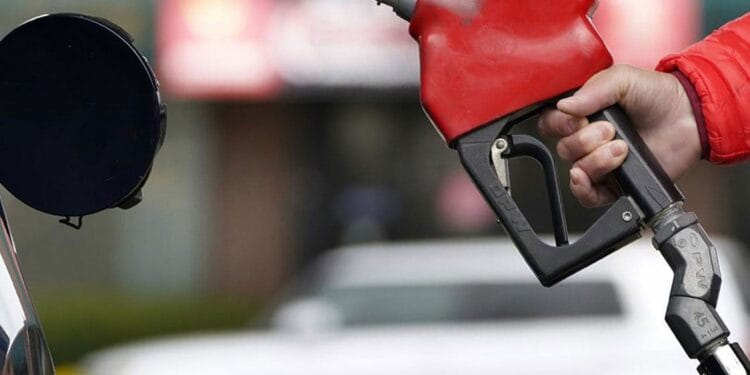 Motorinin litre fiyatı 40 TL'ye çıktı: Benzine de zam bekleniyor