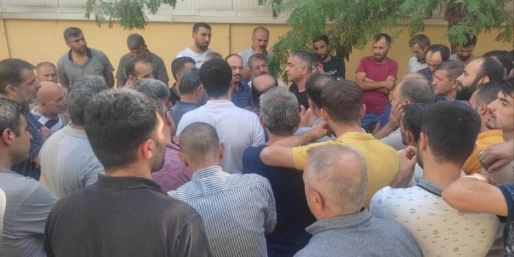 Antep’te Özsever Tekstil işçileri iş bıraktı