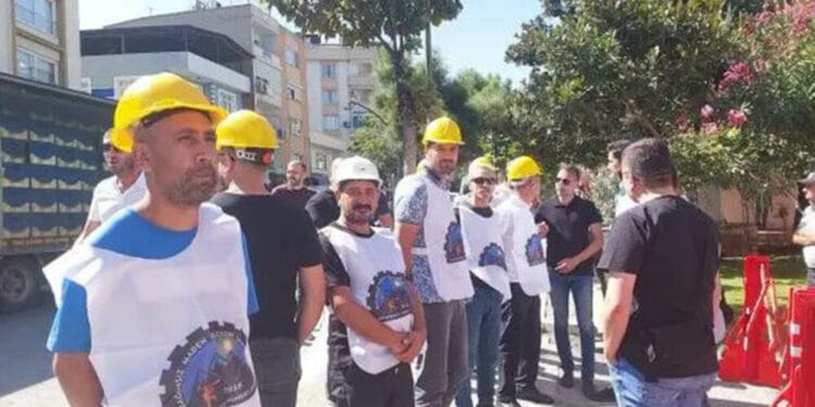Sendikalı olduktan sonra işten çıkartılan maden işçisinden oturma eylemi