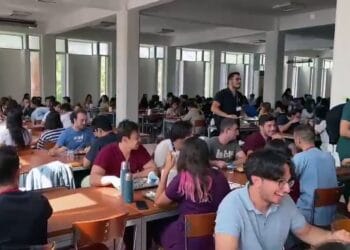 Ege Üniversitesinde yüzde 200'ü aşan yemek zamları protesto edildi