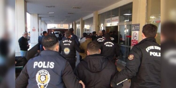 11 kentte yapılan ev baskınlarında 75 kişi gözaltına alındı