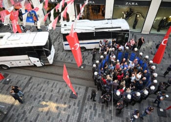 TGS: "Cumartesi Annelerine de gazetecilere de şiddet uygulamayın"