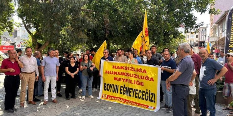 Eğitim Sen Samandağ Şubesi'ne yapılan polis baskınına karşı açıklama yapıldı