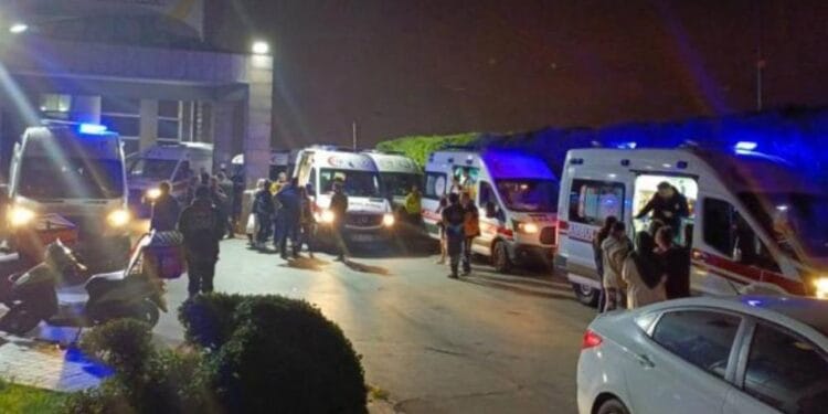 Fatma Refet Angın Öğrenci Yurdu'nda öğrenciler yemekten zehirlendi