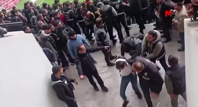 Amedspor maçında gözaltı