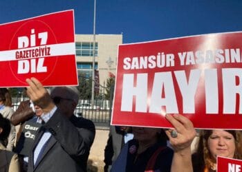 "Sansür Yasasına Hayır"