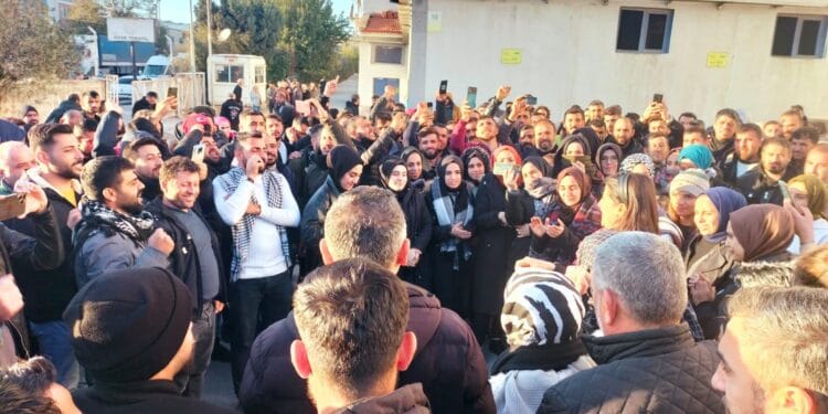 Özak Tekstil işçileri