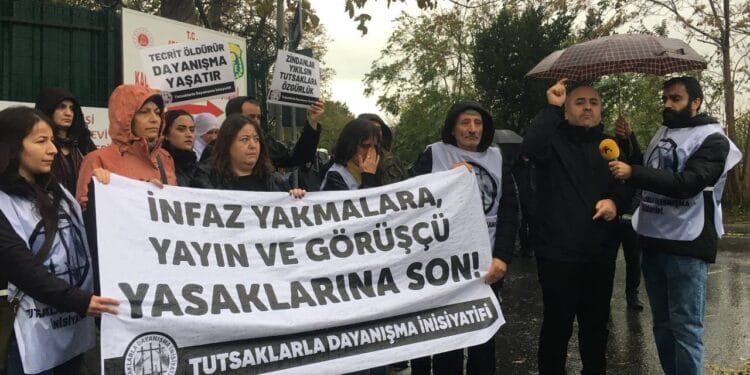 TDİ Bakırköy Hapishanesi önünde eylemi