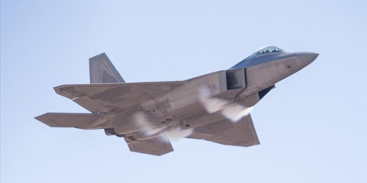 Akdeniz'de ABD askeri uçağı düştü: 5 kişi öldü