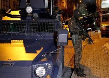 32 kentte yapılan ev baskınlarında 208 kişi gözaltına alındı