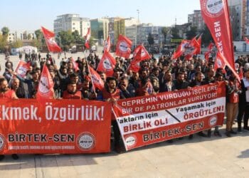 Özak Tekstil işçileri direnişin 7. gününde: "Mutlaka kazanacağız"