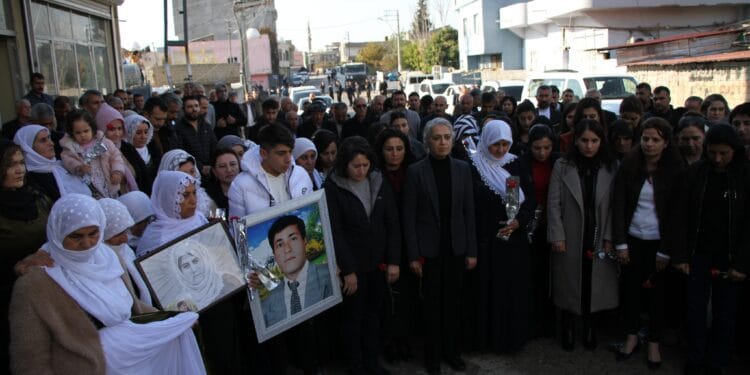 Sokağa çıkma yasağında katledilen Taybet Ana vurulduğu yerde anıldı
