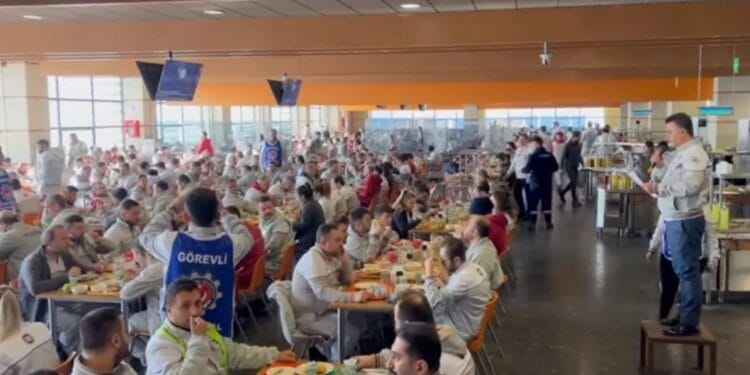 Tofaş Otomobil fabrikasında eylem