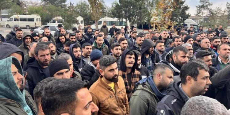 Özak Tekstil işçileri