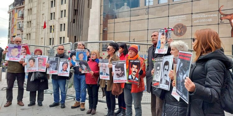 Cumartesi Anneleri 978. hafta