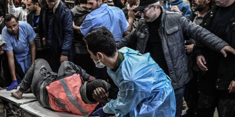 Gazze'de katledilenlerin sayısı 17 bini geçti