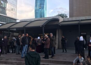 İzmir’de gözaltına alınan 6 kişiden 4’ü tutuklandı