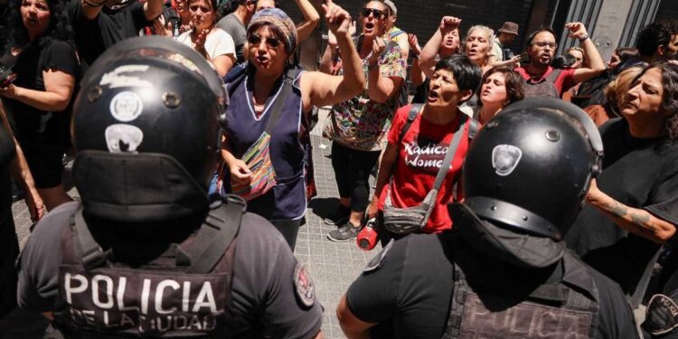 Arjantin'de protestolar