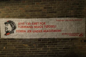 "Maoizmin Altında Birleşin"