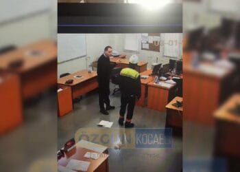 Tezcan Galvaniz fabrikasının patronu işçiye şiddet uyguladı