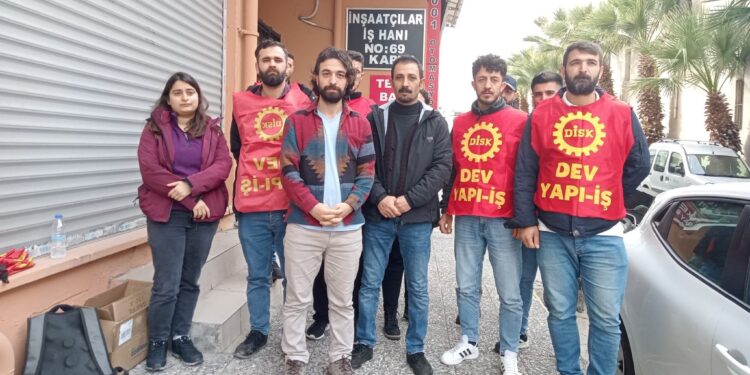 Muğla'da 2 aydır maaşlarını alamayan inşaat işçileri açıklama yaptı