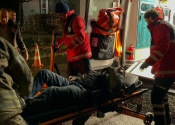 Ümraniye Sanayi Sitesi'nde yangın: Bir işçinin durumu ağır