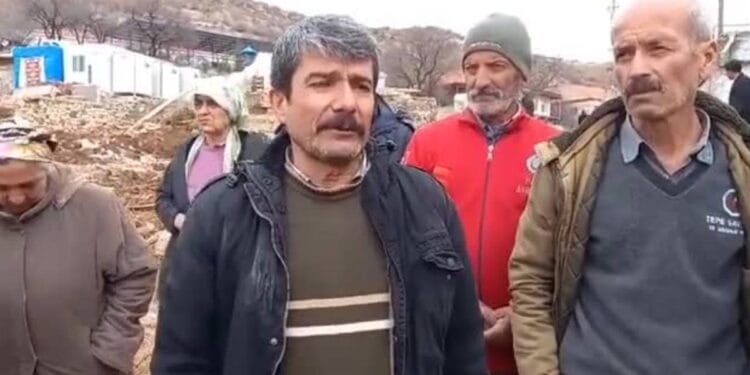 Malatya'da depremzedelere konteyner verilmeden evlerin yıkımına başlandı