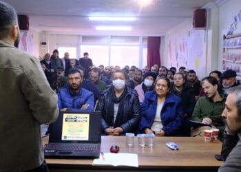 Şahintepe Mahallesi’nde panel düzenledi