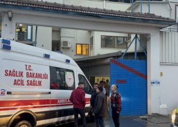 Gebze'de dökümhanede patlama: 1'i ağır 3 işçi yaralandı