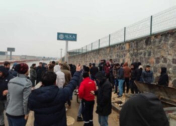 Alka Polyester işçileri