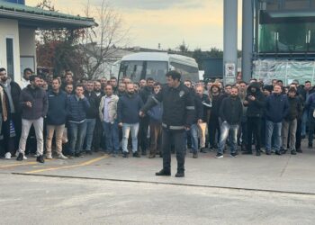 Gebze ve Ankara'da sendikalaşan işçiler işten atıldı