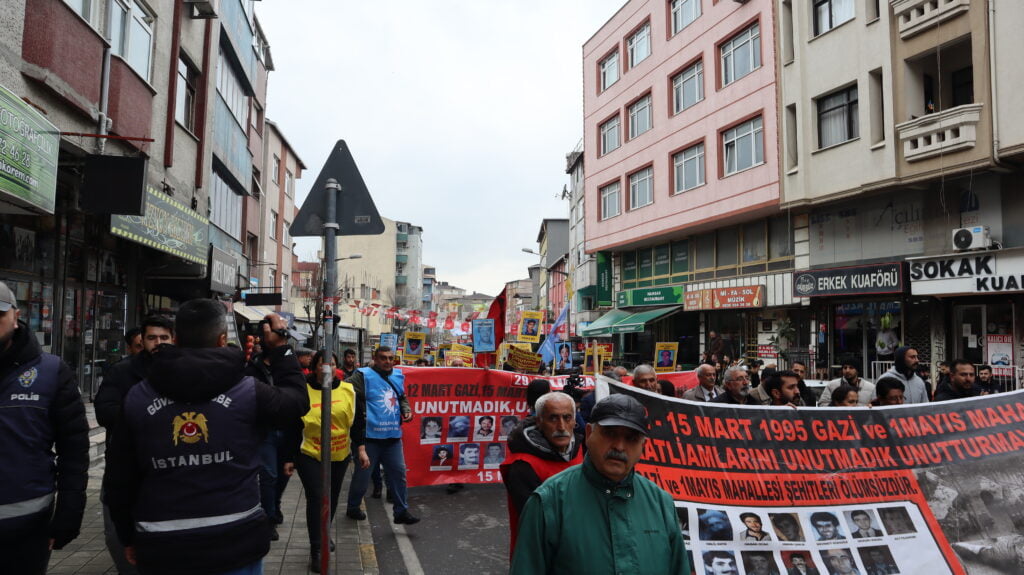 1 Mayıs Mahallesi'nde 12-15 Mart'ta katledilenler anıldı