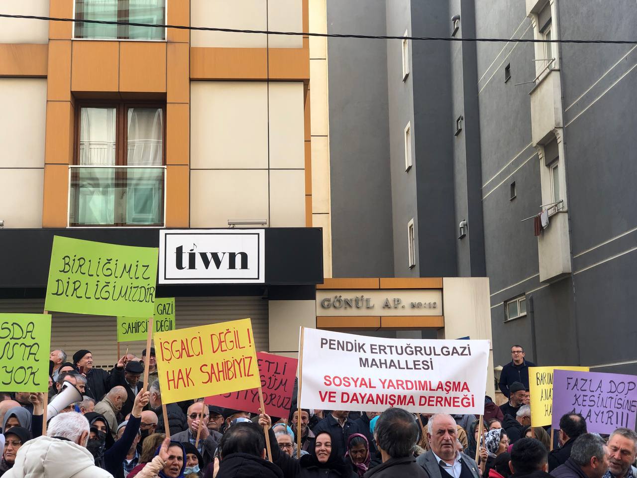 Pendik'te 3 mahallenin rezerv alan ilan edilmesine tepki