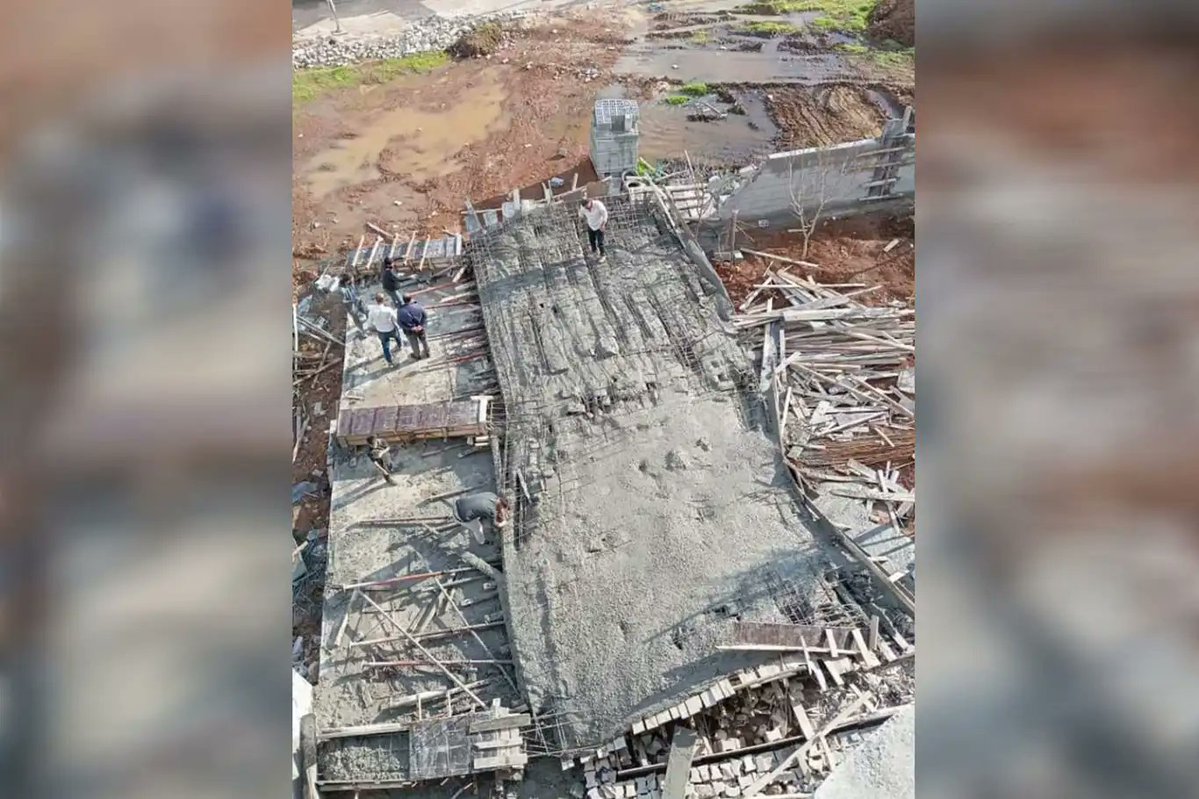 Mardin'de inşaat iskelesi çöktü: 2 işçi yaralandı