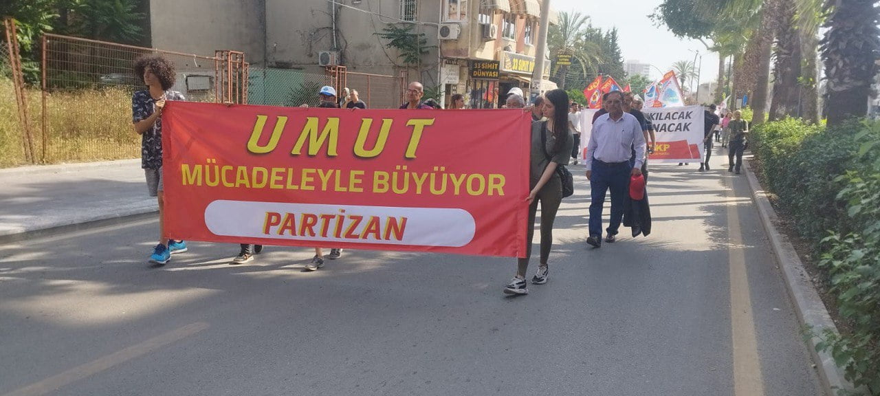 Tarsus Partizan korteji