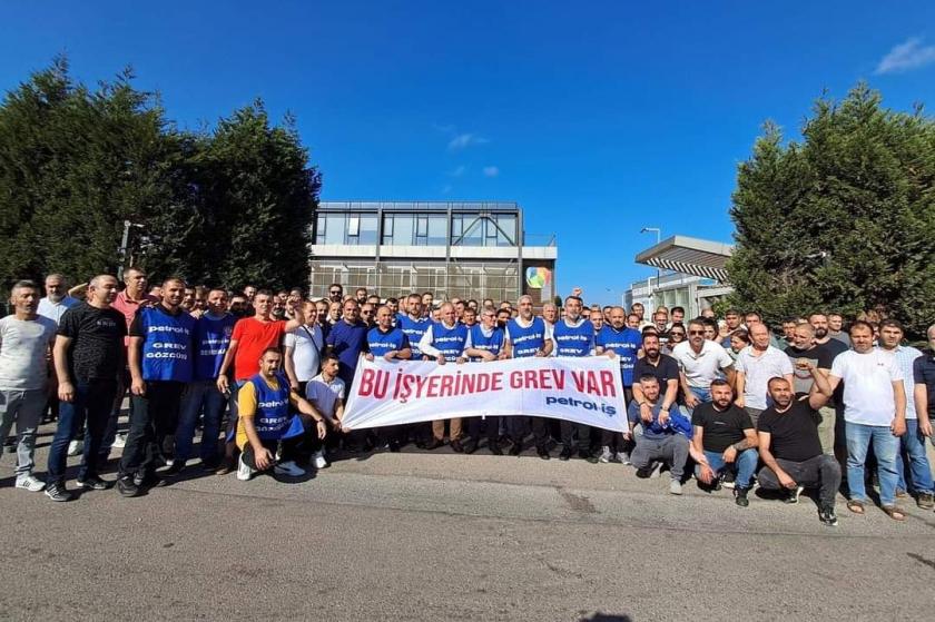 Novares işçileri grevde