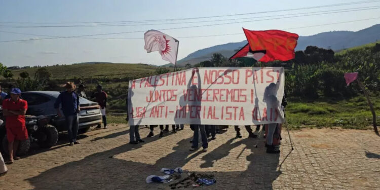 Brezilya'da Filistin için eylemler düzenlendi.