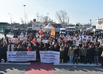 KFC ve Pizza Hut işçilerinin Kadıköy eylemi