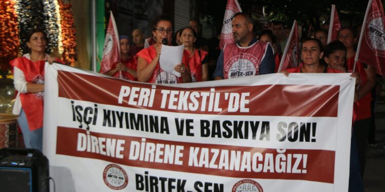 Peri Tekstil işçileri