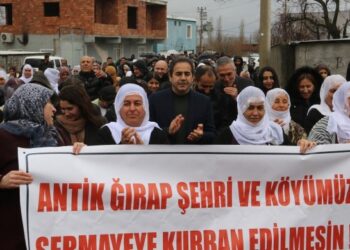 Kervanpınar köylüleri